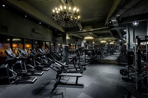 Gym .